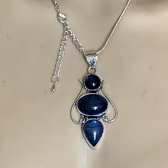 🌺 ROYAL LABRADORITE NECKLACE TRIPLE STONE PENDANT BOHO GYPSY GEMSTONE FESTIVAL - Picture 3 of 9